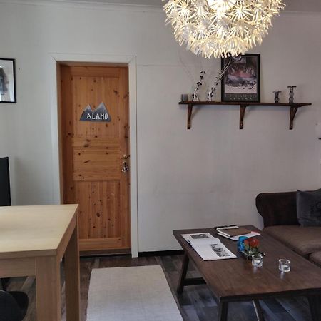 Husky Lodge Hostel Kiruna Bagian luar foto