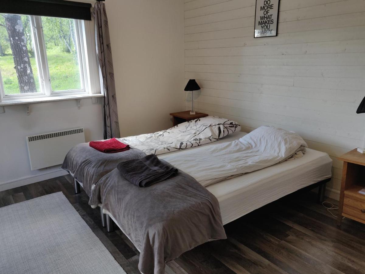 Husky Lodge Hostel Kiruna Bagian luar foto